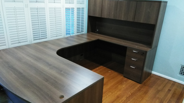 72"x102" Right Curved Bow U Desk With 3 Drawer File Unit